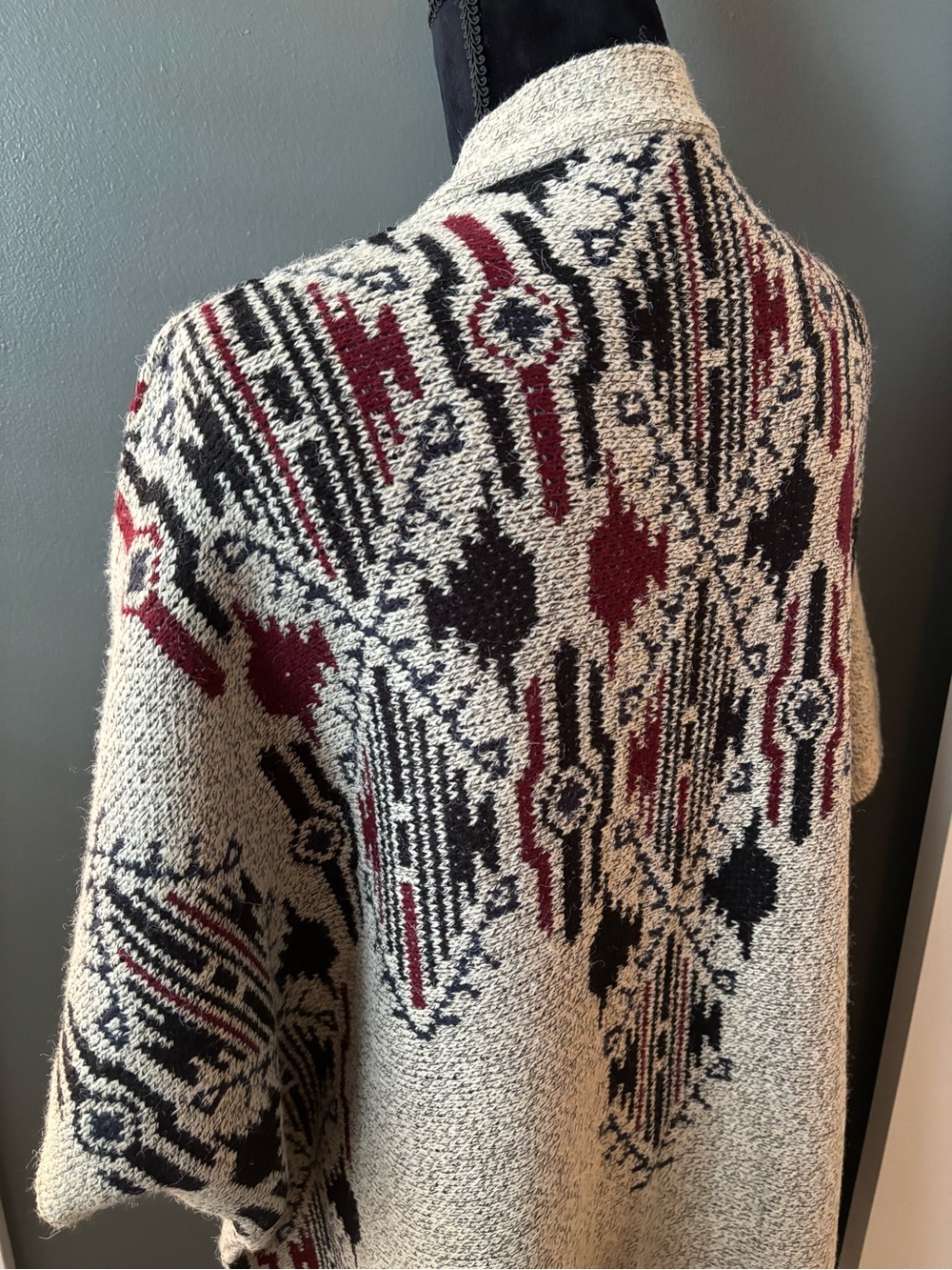 Argyle Knit Ruana - Picture 4 of 5